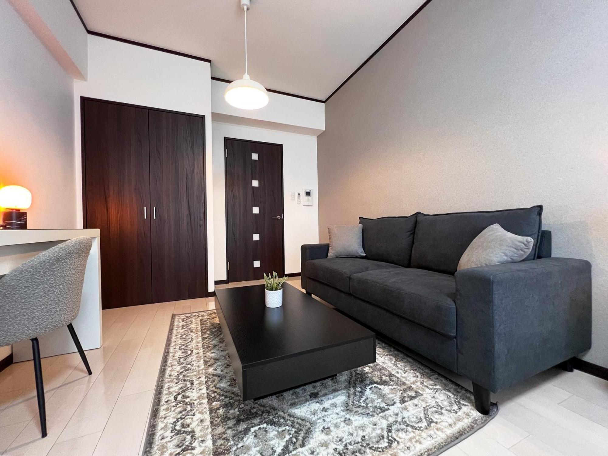 Lion Heiwa Odori Apartment Hiroshima Exterior photo