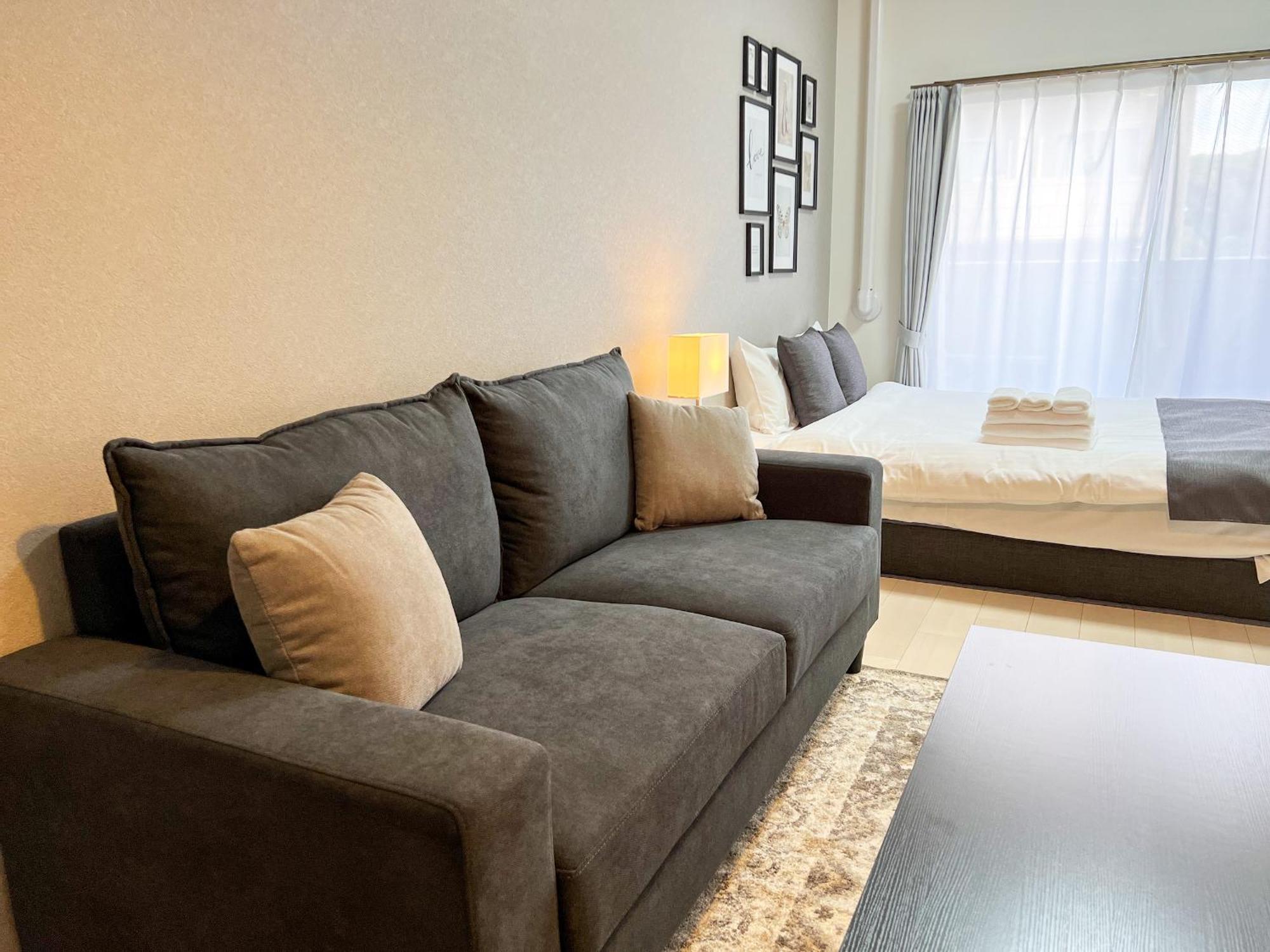 Lion Heiwa Odori Apartment Hiroshima Exterior photo